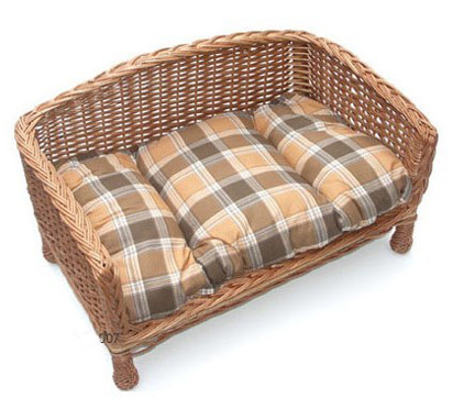 Willow dog basket